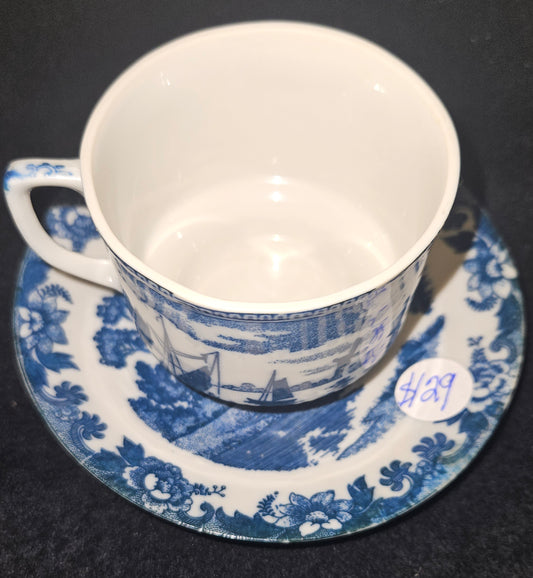 Storyline cup & saucer