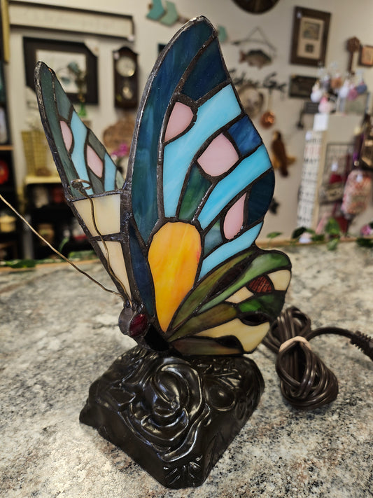 Stained glass lamp