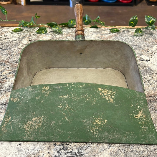 Dust Pan Decor